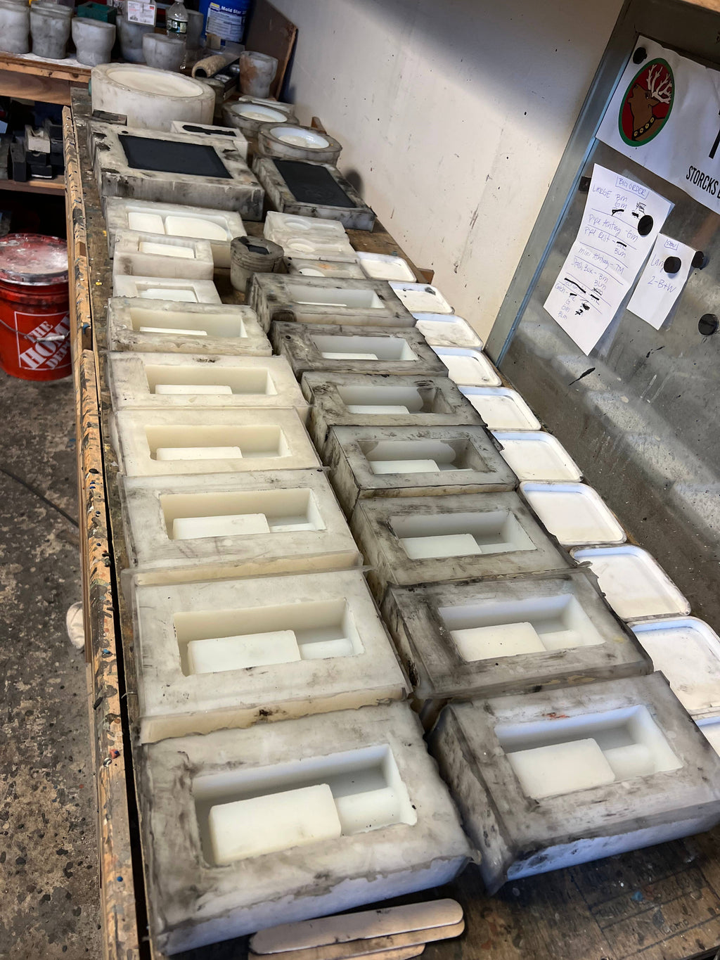 Concrete Cigar Ashtray Stand Holder Rest: Solid grey