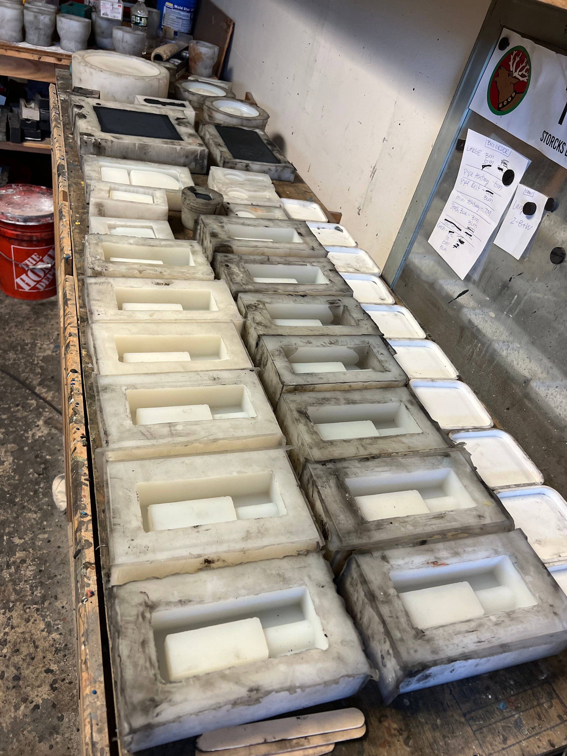 Concrete Cigar Ashtray Stand Holder Rest: Solid grey